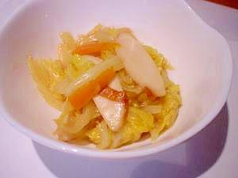 中華風白菜とかまぼこの炒めもの